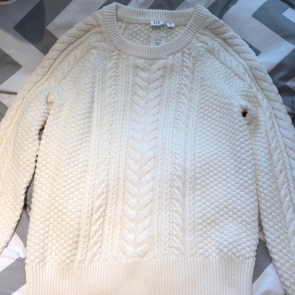 Gap Cable Knit Cream Sweater